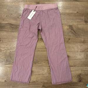 Wearables Pink Straight Pull on Pants with Raw Hem Size medium NWT